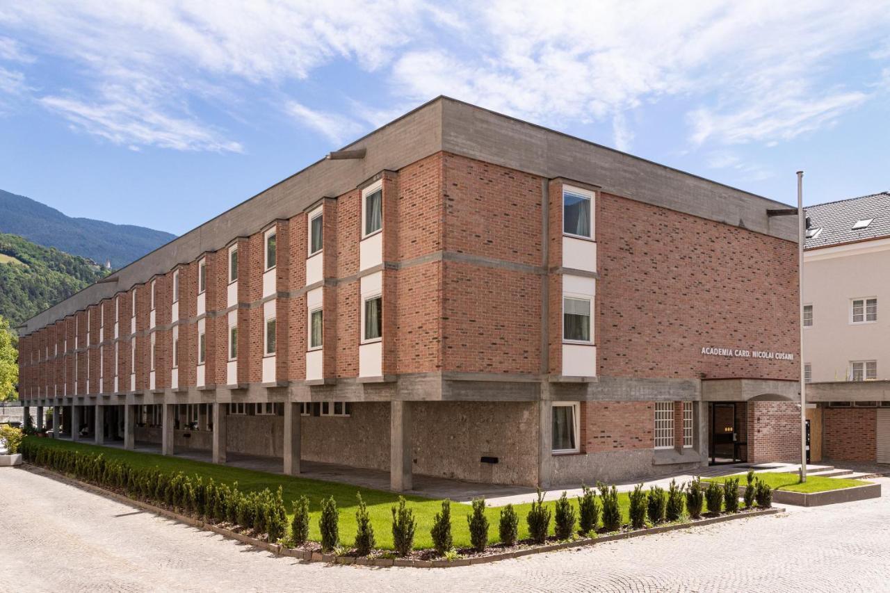 Cusanus Akademie - Accademia Cusanus Bressanone Eksteriør billede